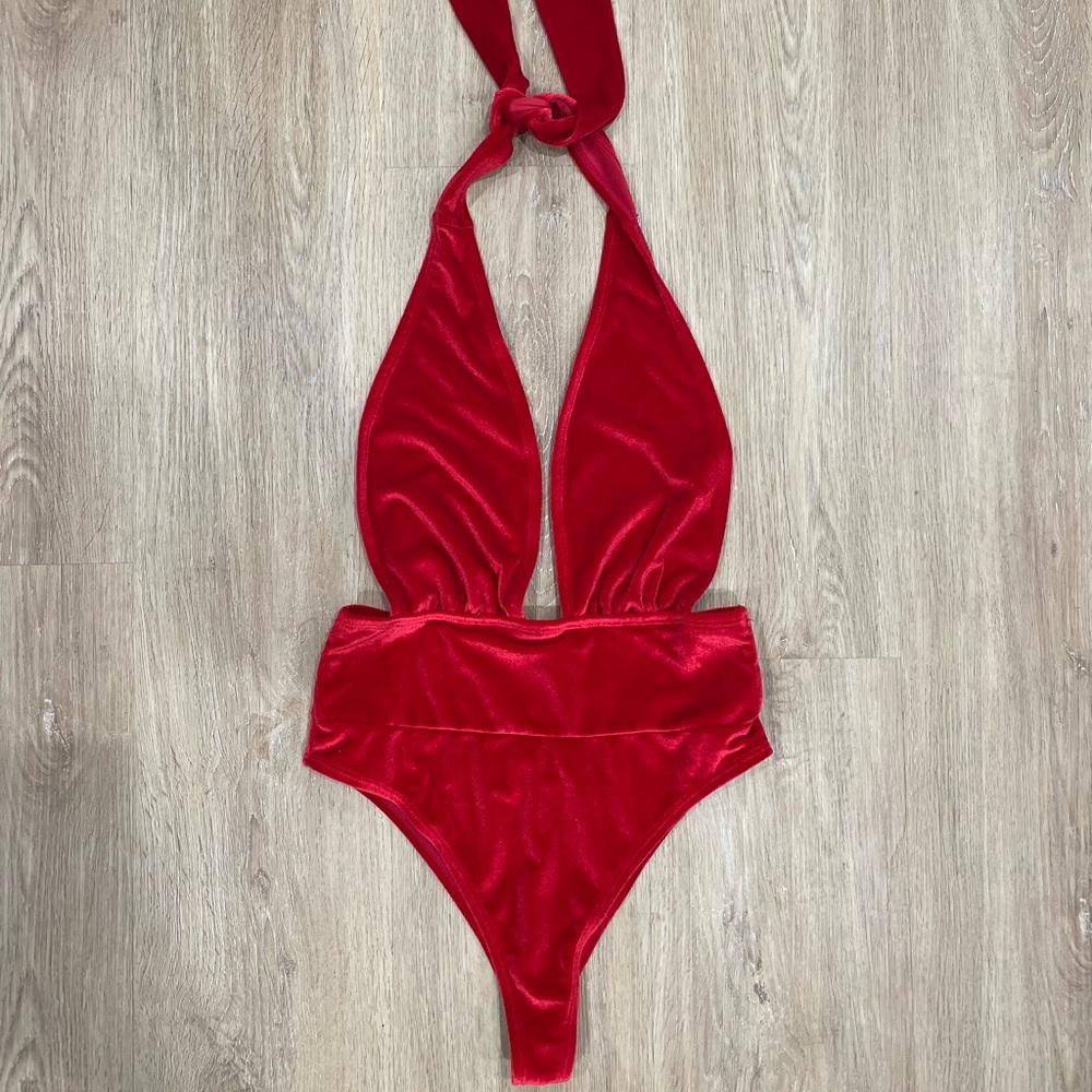 Bathing suit